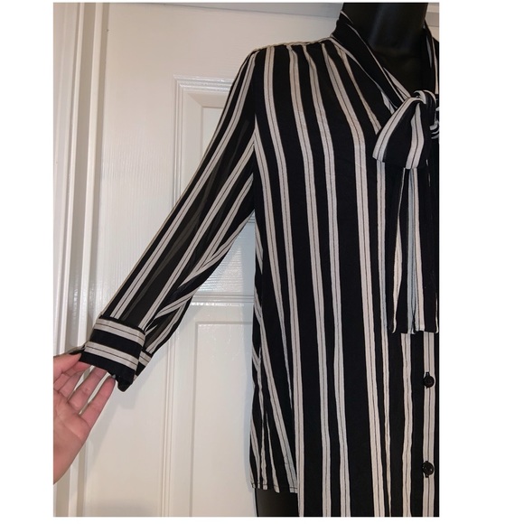 Alice and Olivia Black & White Silk Striped Blouse - Picture 7 of 15